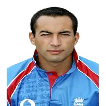 Adam Hollioake Biography